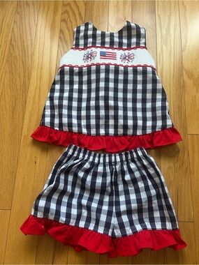 Stitchy Fish toddler short set